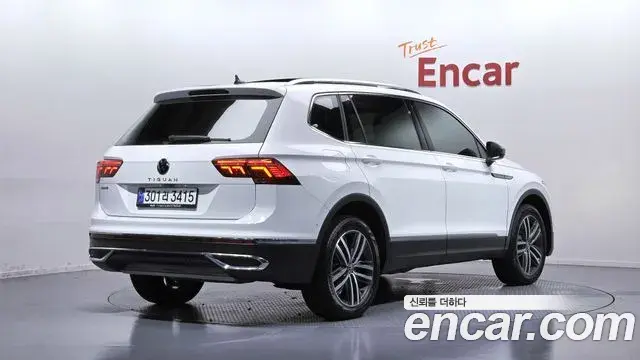 Volkswagen Tiguan Allspace 2023 — ფოტო 33/33