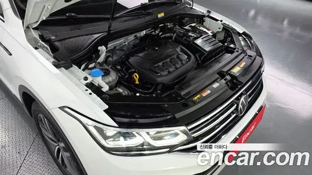 Volkswagen Tiguan Allspace 2023 — ფოტო 24/33