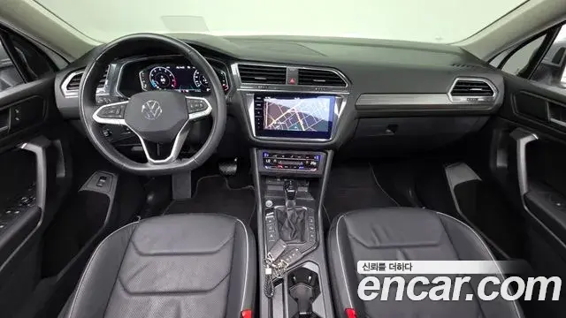 Volkswagen Tiguan Allspace 2023 — ფოტო 2/33