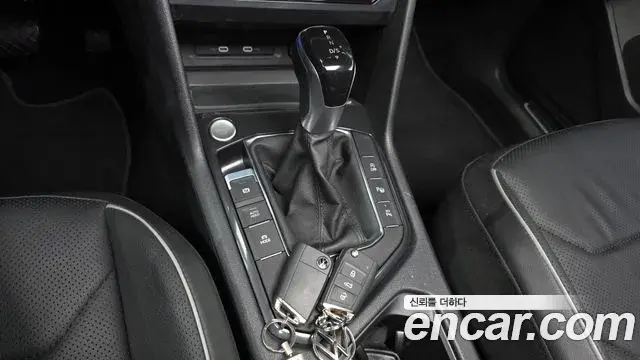Volkswagen Tiguan Allspace 2023 — ფოტო 29/33