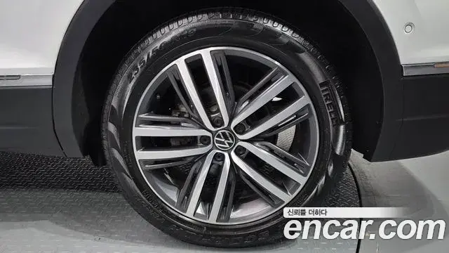 Volkswagen Tiguan Allspace 2023 — ფოტო 21/33