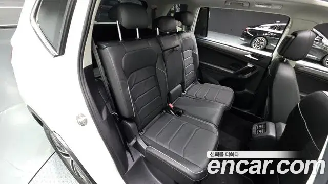 Volkswagen Tiguan Allspace 2023 — ფოტო 5/33