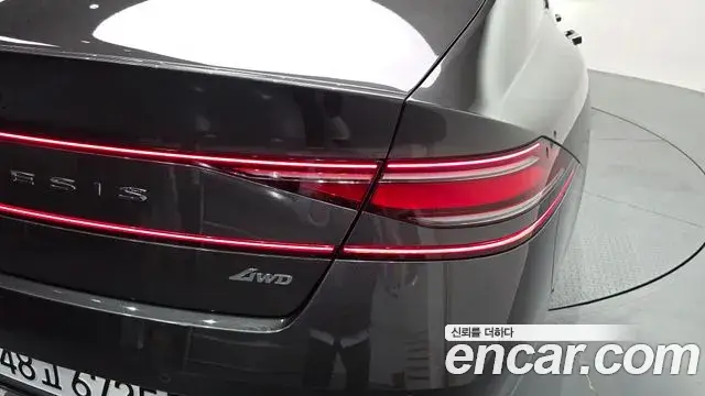 Genesis G90 2023 — Photo 15/31