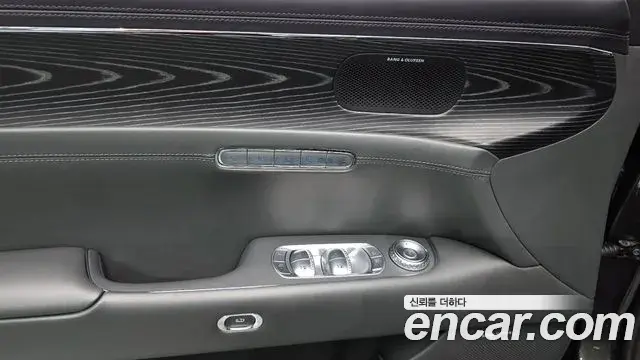 Genesis G90 2023 — Photo 6/31