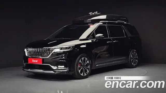 Kia Carnival 2020 — Фото 1/20