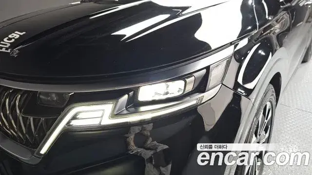 Kia Carnival 2020 — ფოტო 12/30