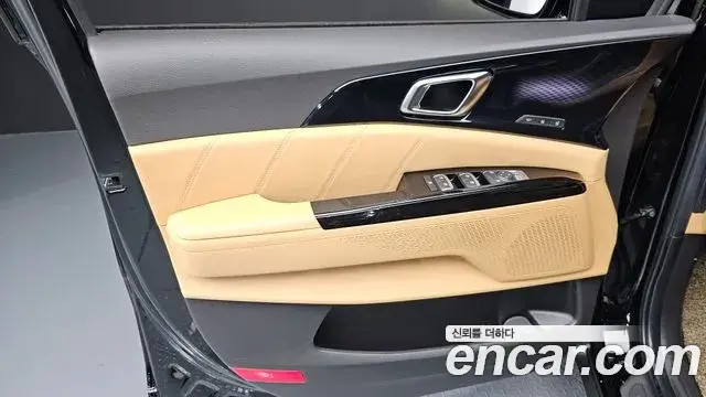 Kia Carnival 2020 — ფოტო 3/30