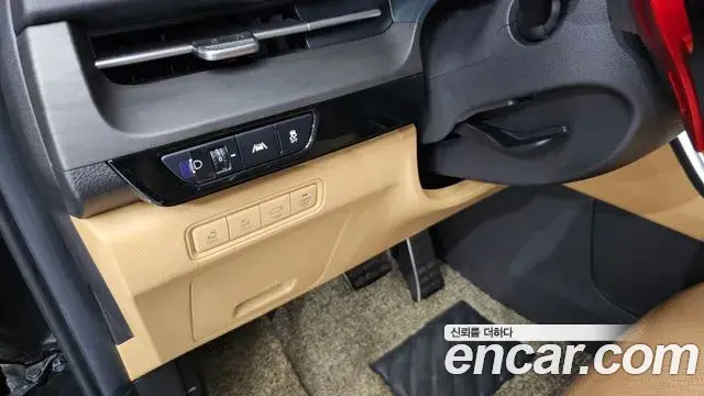 Kia Carnival 2020 — ფოტო 1/30