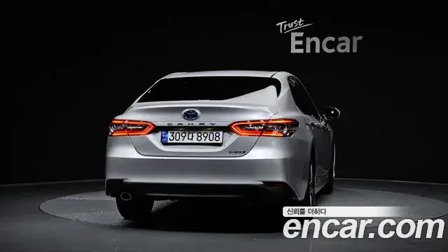 Toyota Camry 2024 — Şəkil 31/31