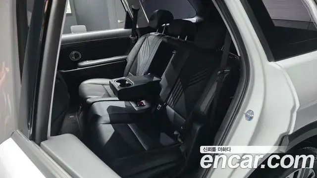 Hyundai Palisade 2025 — ფოტო 8/31