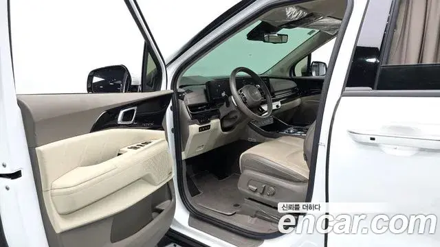 Kia Carnival 2024 — ფოტო 16/20