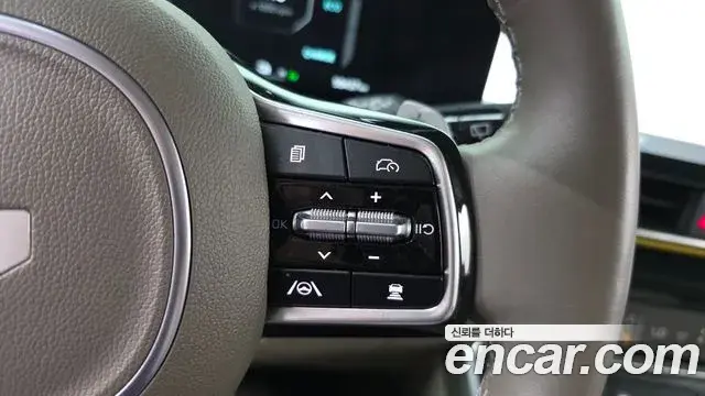 Kia Carnival 2024 — ფოტო 17/20