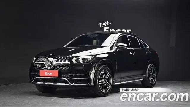 Mercedes-Benz GLE-Class 2021 — ფოტო 15/20
