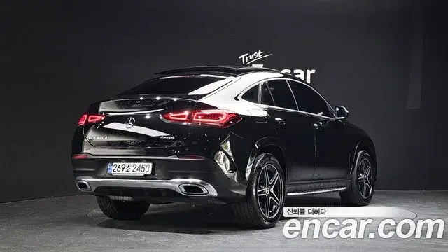 Mercedes-Benz GLE-Class 2021 — ფოტო 11/20