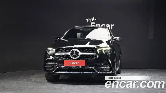 Mercedes-Benz GLE-Class 2021 — ფოტო 17/20