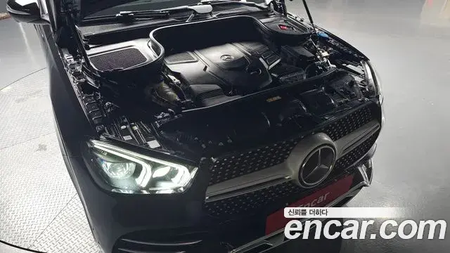 Mercedes-Benz GLE-Class 2021 — ფოტო 10/20