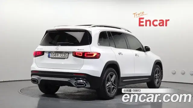 Mercedes-Benz GLB-Class 2022 — Фото 2/20
