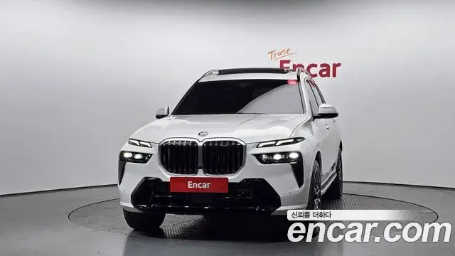 BMW X7 2024 — Photo 33/33