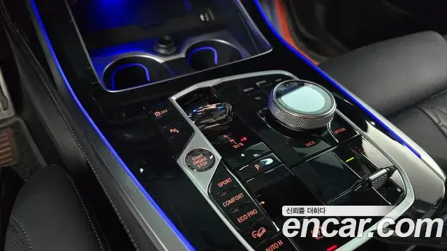 BMW X7 2024 — Photo 9/33
