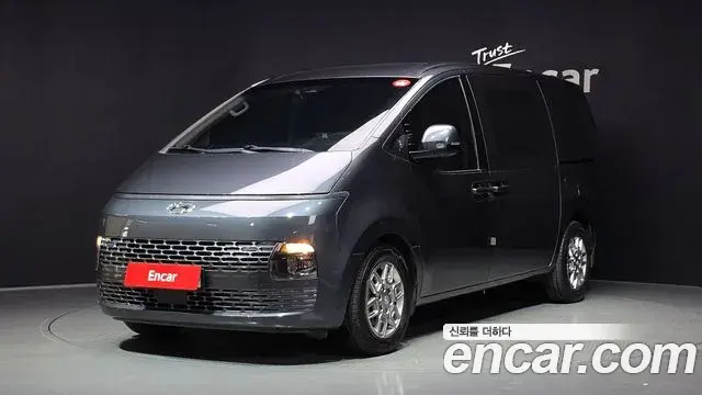 Hyundai Staria 2021 — Фото 1/20