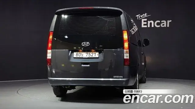 Hyundai Staria 2021 — Фото 4/20