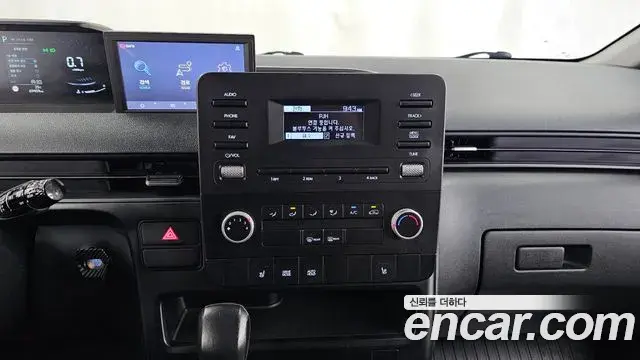 Hyundai Staria 2021 — Фото 14/20