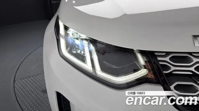 Land Rover Discovery Sport 2021 — ფოტო 6/32