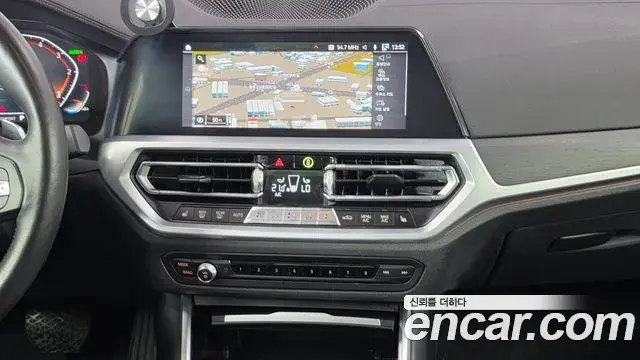 BMW 3 Series 2019 — Şəkil 13/30