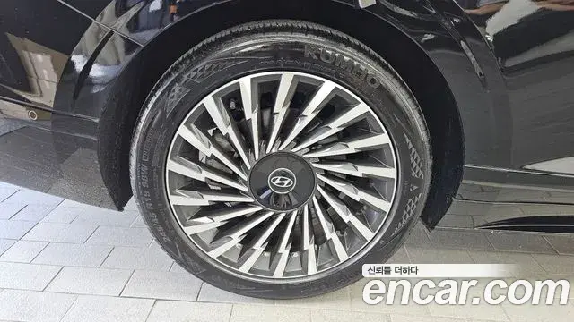 Hyundai Grandeur Hybrid 2023 — ფოტო 34/35