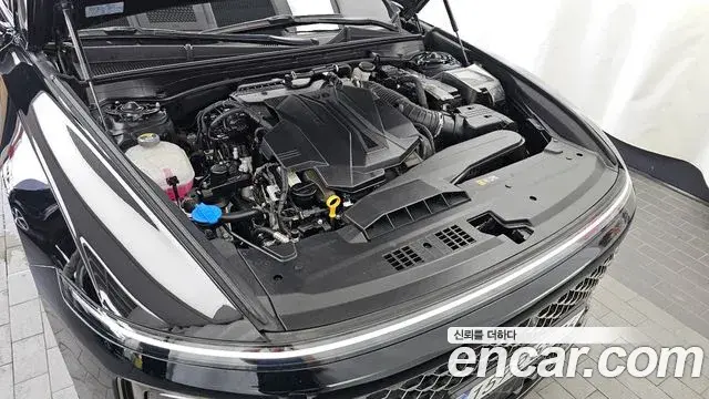 Hyundai Grandeur Hybrid 2023 — ფოტო 7/35