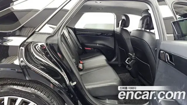 Hyundai Grandeur Hybrid 2023 — ფოტო 10/35