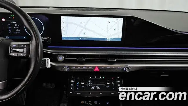 Hyundai Grandeur Hybrid 2023 — ფოტო 18/35