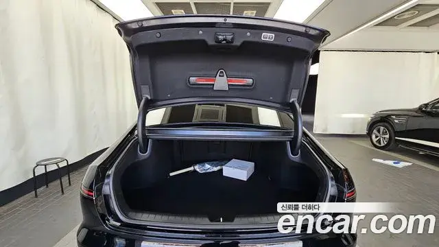 Hyundai Grandeur Hybrid 2023 — ფოტო 3/35