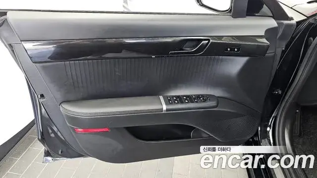 Hyundai Grandeur Hybrid 2023 — ფოტო 33/35