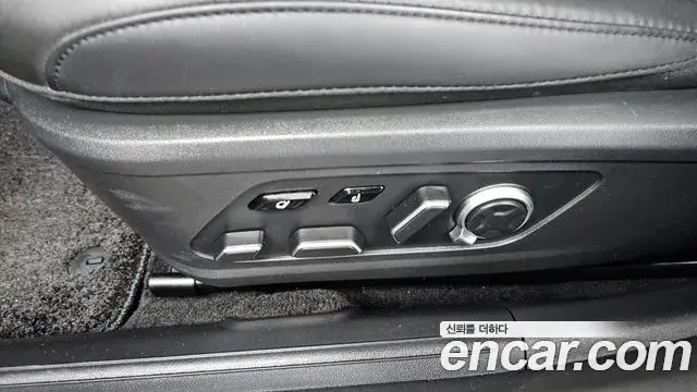 Hyundai Grandeur Hybrid 2023 — ფოტო 5/35