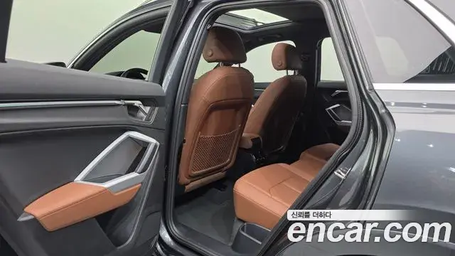 Audi Q3 2022 — Фото 18/20