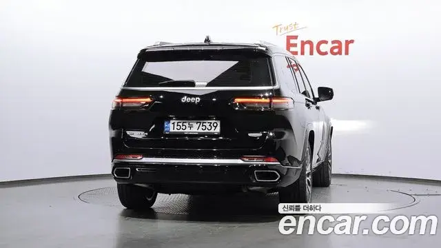 Jeep Grand Cherokee 2021 — Фото 4/20