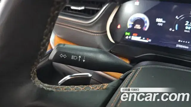 Jeep Grand Cherokee 2021 — Photo 3/30