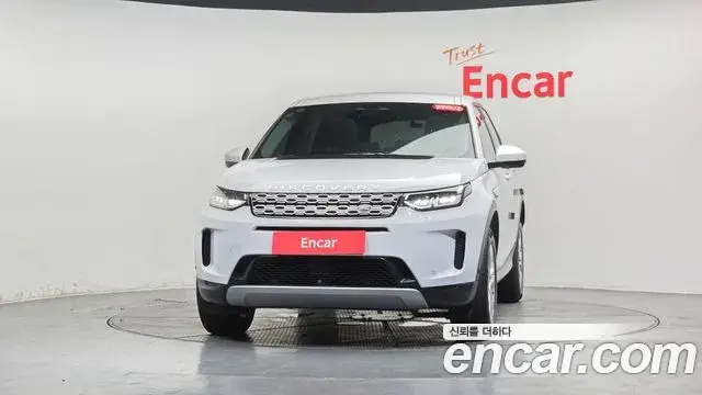 Land Rover Discovery Sport 2021 — Photo 31/33