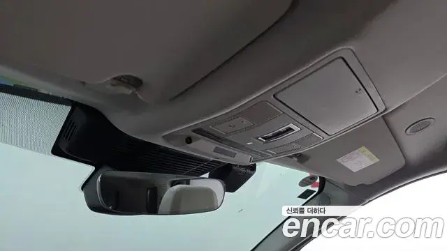 Land Rover Discovery Sport 2021 — Photo 12/33