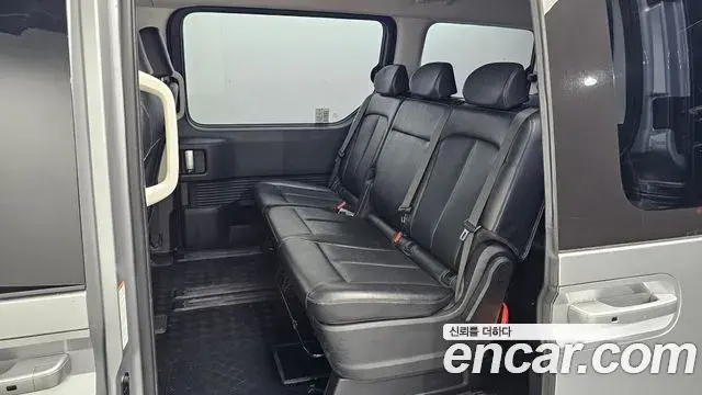 Hyundai Staria 2022 — Photo 11/20