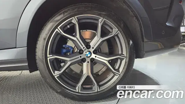 BMW X6 2021 — Photo 3/34