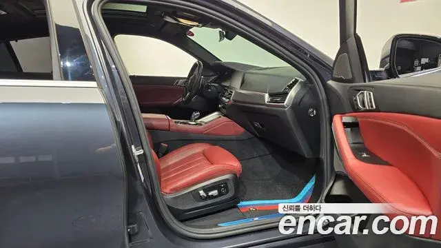 BMW X6 2021 — Photo 21/34