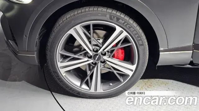 Genesis GV80 Coupe 2025 — Фото 5/20