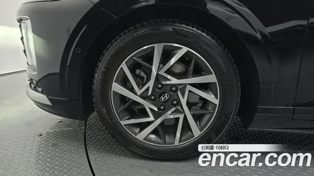 Hyundai Grandeur Hybrid 2023 — ფოტო 25/32