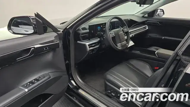 Hyundai Grandeur Hybrid 2023 — ფოტო 2/32