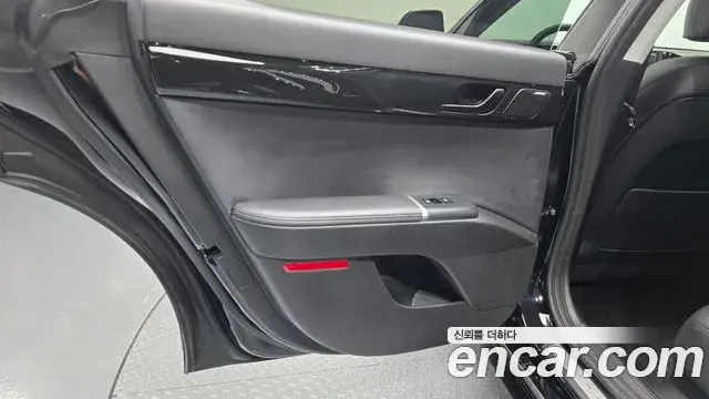 Hyundai Grandeur Hybrid 2023 — ფოტო 3/32