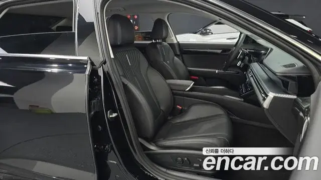 Hyundai Grandeur Hybrid 2023 — ფოტო 17/32