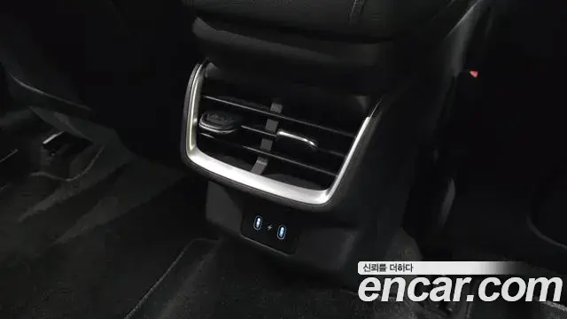 Hyundai Grandeur Hybrid 2023 — ფოტო 18/32