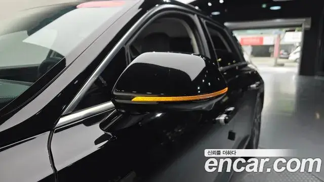 Hyundai Grandeur Hybrid 2023 — ფოტო 31/32